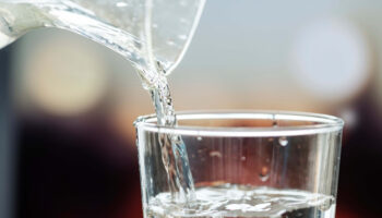 Сокращение количества микропластика в воде